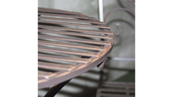 Tischgruppe Franz müller aus Metall in Rost FRANZ MÜLLER Tischgruppe rostfarbenes Eisen - 1 Tisch & 2 Stühle