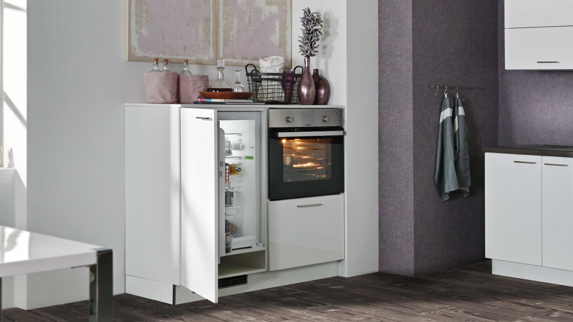 Einbauküche Express küchen aus Holz in Metallfarben EXPRESS KÜCHEN Einbauküche Star mit IGNIS-Geräten Weiß & Kupfer - zweizeilig