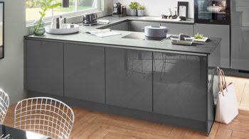 Einbauküche Nobilia® aus Holz in Grau nobilia® Einbauküche Flash mit AEG Elektrogeräten Schiefergrau & Schilf - Stellfläche ca. 242 x 300 cm