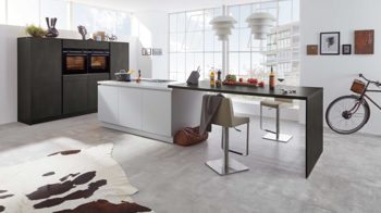 Einbauküche WERT KÜCHE® aus Holz in Dunkelgrau WERT KÜCHE® Nova mit SIEMENS Einbaugeräten Kristallweiß & Stahl dunkel – zweiteilig