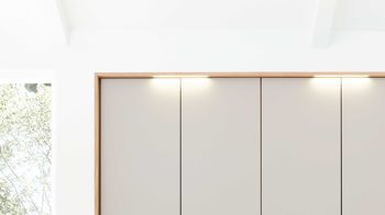 Möbelbeleuchtung Interliving aus Kunststoff in Weiß Interliving Schlafzimmer Serie 1023 – Stab-Beleuchtung zwei Leuchten