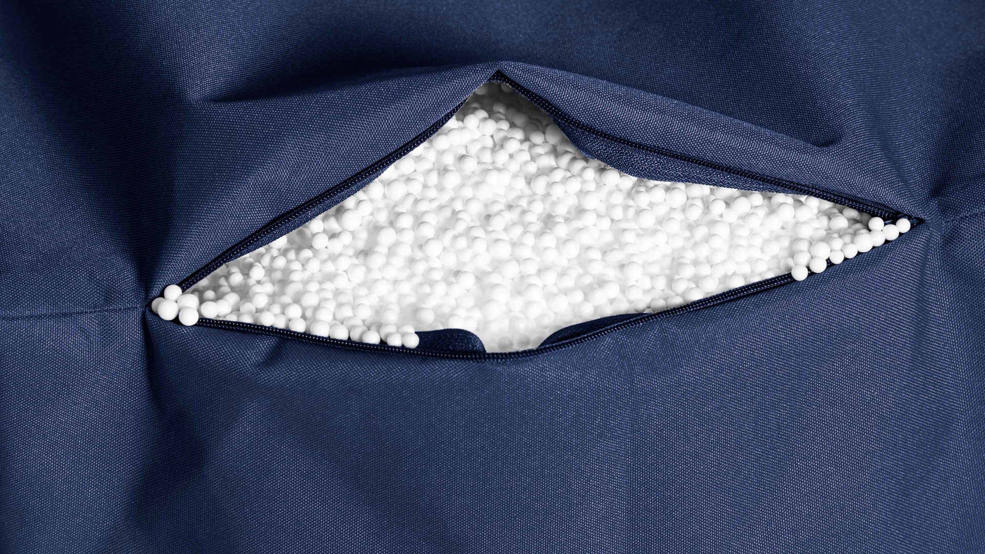 Sitzsack-Bodenkissen Magma sitting point aus Kunstfaser in Jeansblau SITTING POINT Sitzsack bigfoot scuba® - Sitzmöbel jeansblaue Kunstfaser - ca. 130 x 170 cm