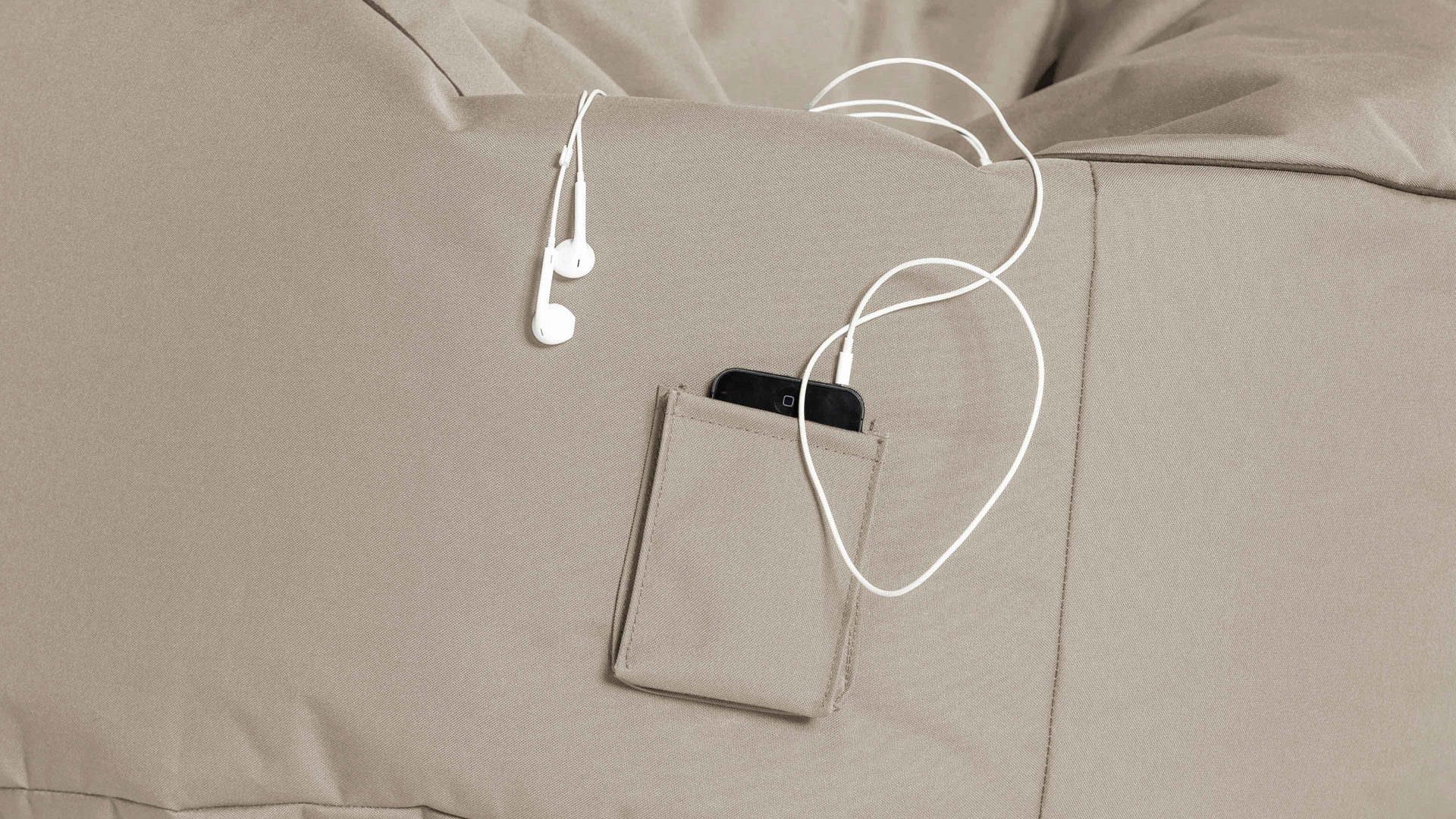 Sitzsack-Sessel Magma sitting point aus Kunstfaser in Beige SITTING POINT Sitzsack-Sessel swing scuba® khakifarbene Kunstfaser - ca. 95 x 90 x 65 cm