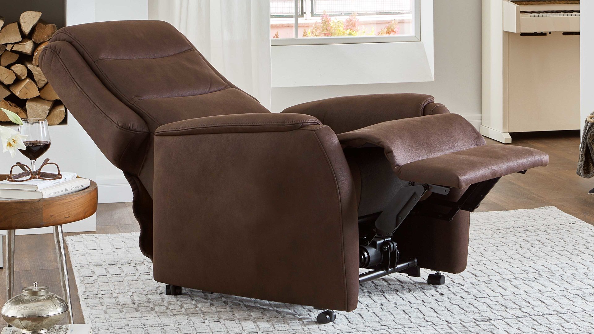 Fernsehsessel OrthoSedis aus Stoff in Dunkelbraun OrthoSedis OS-HU1111 - TV-Sessel 01 manuell - espressofarbene Mikrofaser