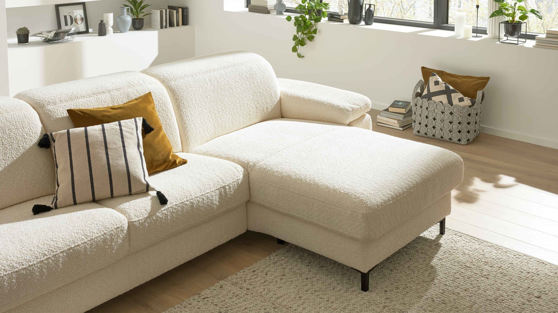 Funktion Interliving aus Metall in Transparent Interliving Sofa Serie 4054 – Liegefunktion motorisch
