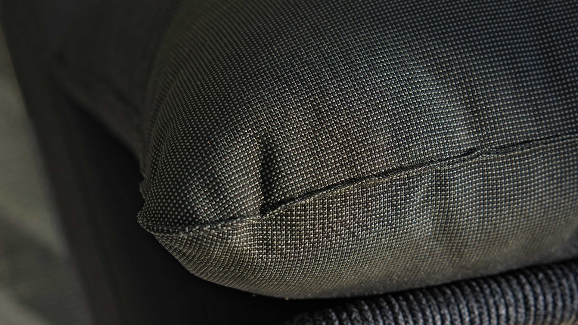 Gartensofa Interliving aus Kunstfaser in Dunkelgrau Interliving Gartenmöbel Serie 7005 - Eckmodul G709 graues Kordelgeflecht & dunkelgrauer Olefinbezug - ca. 78 x 78 cm