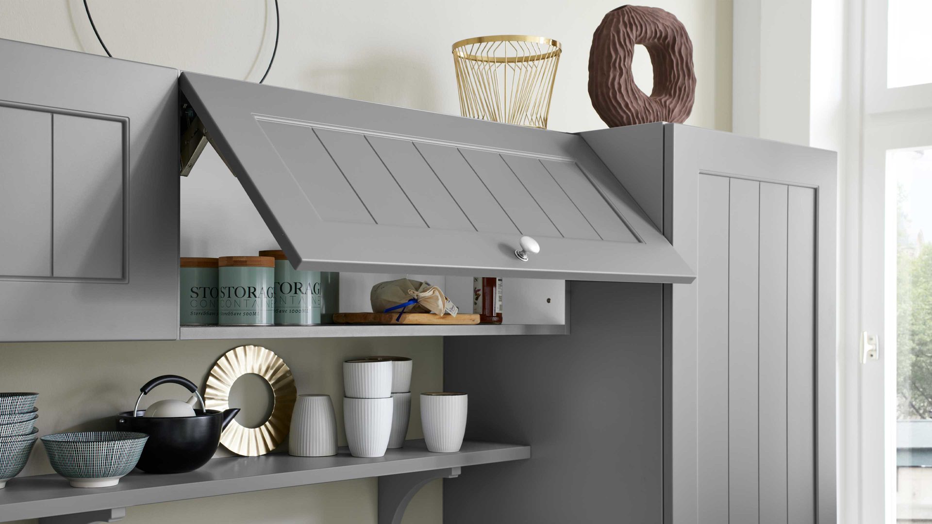 Einbauküche WERT KÜCHE® aus Holz in Grau WERT KÜCHE® Carina mit AEG Einbaugeräten Achatgrau Satin & Marmor bianco - zweiteilig