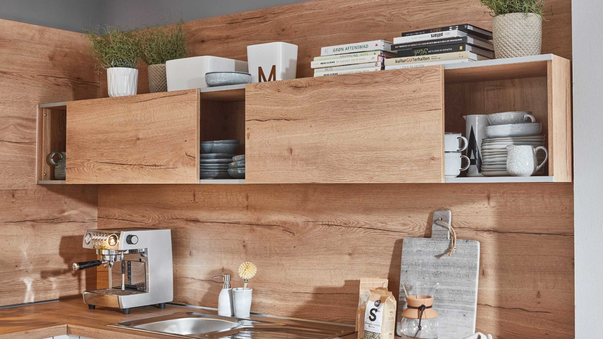 Einbauküche Nobilia® aus Holz in Hellgrau nobilia® Einbauküche Laser mit AEG Einbaugeräten Seidengrau & Eiche Sierra - Stellfläche ca. 305 x 245 cm