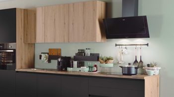 Einbauküche Express küchen aus Holz in Schwarz EXPRESS KÜCHEN Einbauküche Clean mit Einbaugeräten Mattschwarz & Eiche astig - Länge ca. 433 cm