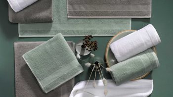 Duschhandtuch Vossen aus Baumwolle in Weiß VOSSEN Duschtuch Scarlett Badetuch Weiss - ca. 67 x 140 cm