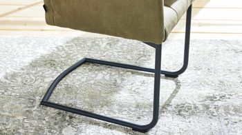 Tischgruppe Interliving aus Keramik in Dunkelgrau Interliving Esszimmer Serie 5104 – Essgruppe mit Ausziehtisch farngrüne Mikrofaser Fern, dunkelgraue Tischplatte Industrial & schwarzes Metall