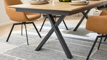 Tischgruppe Interliving aus Stoff in Blau Interliving Esszimmer Serie 5112 - Essgruppe im Skandi-Look petrolfarbene Mikrofaser Dubai PY, anthrazitfarbenes Metall & goldbraune Halifax Eiche