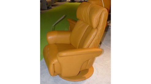 Relaxsessel Himolla aus Leder in Orange HIMOLLA EasySwing-Sessel 7527 35R, Relaxsessel safranfarbenes LongLife-Leder Rustika & Fussteller mit Stoff bezogen