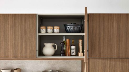 Einbauküche WERT KÜCHE® aus Holz in Grau WERT KÜCHE® Linda mit AEG Einbaugeräten Kieselgrau & Eiche Rillenoptik - Stellfläche ca. 285 x 365 cm