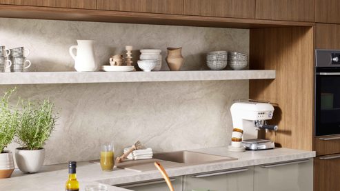 Einbauküche WERT KÜCHE® aus Holz in Grau WERT KÜCHE® Linda mit AEG Einbaugeräten Kieselgrau & Eiche Rillenoptik - Stellfläche ca. 285 x 365 cm