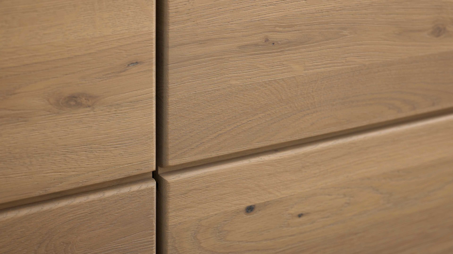 Vitrine Interliving aus Holz in Holzfarben Interliving Wohnzimmer Serie 2029 - Kombivitrine 03 Wildeiche & Granit-Steinoptik - zwei Türen, Breite ca. 85 cm