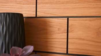 Wohnwand Interliving aus Holz in Dunkelgrau Interliving Wohnzimmer Serie 2030 - Wohnwand Wolfram Grey & Spaltholz - fünfteilig, Länge ca. 309 cm