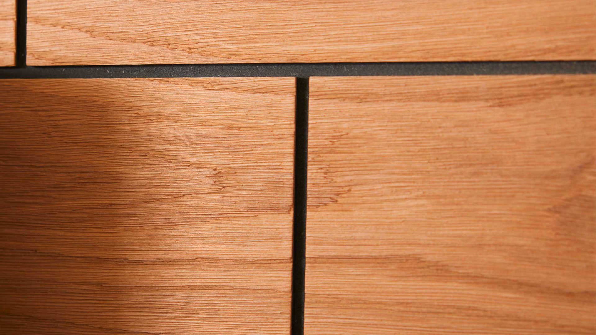 Highboard Interliving aus Holz in Dunkelgrau Interliving Wohnzimmer Serie 2030 - Highboard Wolfram Grey & Spaltholz - drei Türen, zwei Schubladen, Breite ca. 120 cm