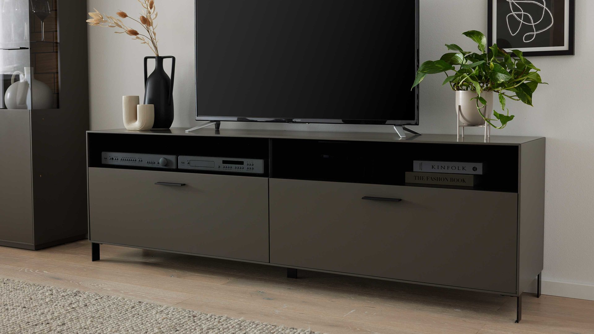 Lowboard Interliving aus Holz in Dunkelgrau Interliving Wohnzimmer Serie 2030 - Lowboard 32 Wolfram Grey & Spaltholz - zwei Schubladen, Länge ca. 180 cm