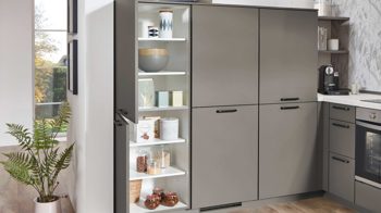 Einbauküche Nobilia® aus Holz in Dunkelgrau nobilia® Einbauküche Laser mit privileg-Elektrogeräten Taupegrau - Stellfläche ca. 245 x 425 cm