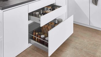 Einbauküche Nobilia® aus Holz in Hellgrau nobilia® Einbauküche Novalux mit Elektrogeräten Weiß & Beton Schiefergrau - Stellfläche ca. 255 x 400 cm