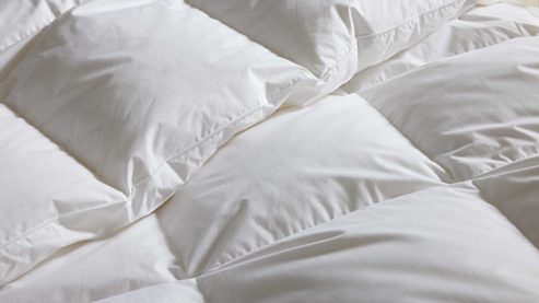 Daunendecke Interliving aus Stoff in Weiß Interliving Bettdecke Serie 9204 - Daunendecke als Winterbett warm, ca. 1.060 g Daunen - ca. 155 x 220 cm