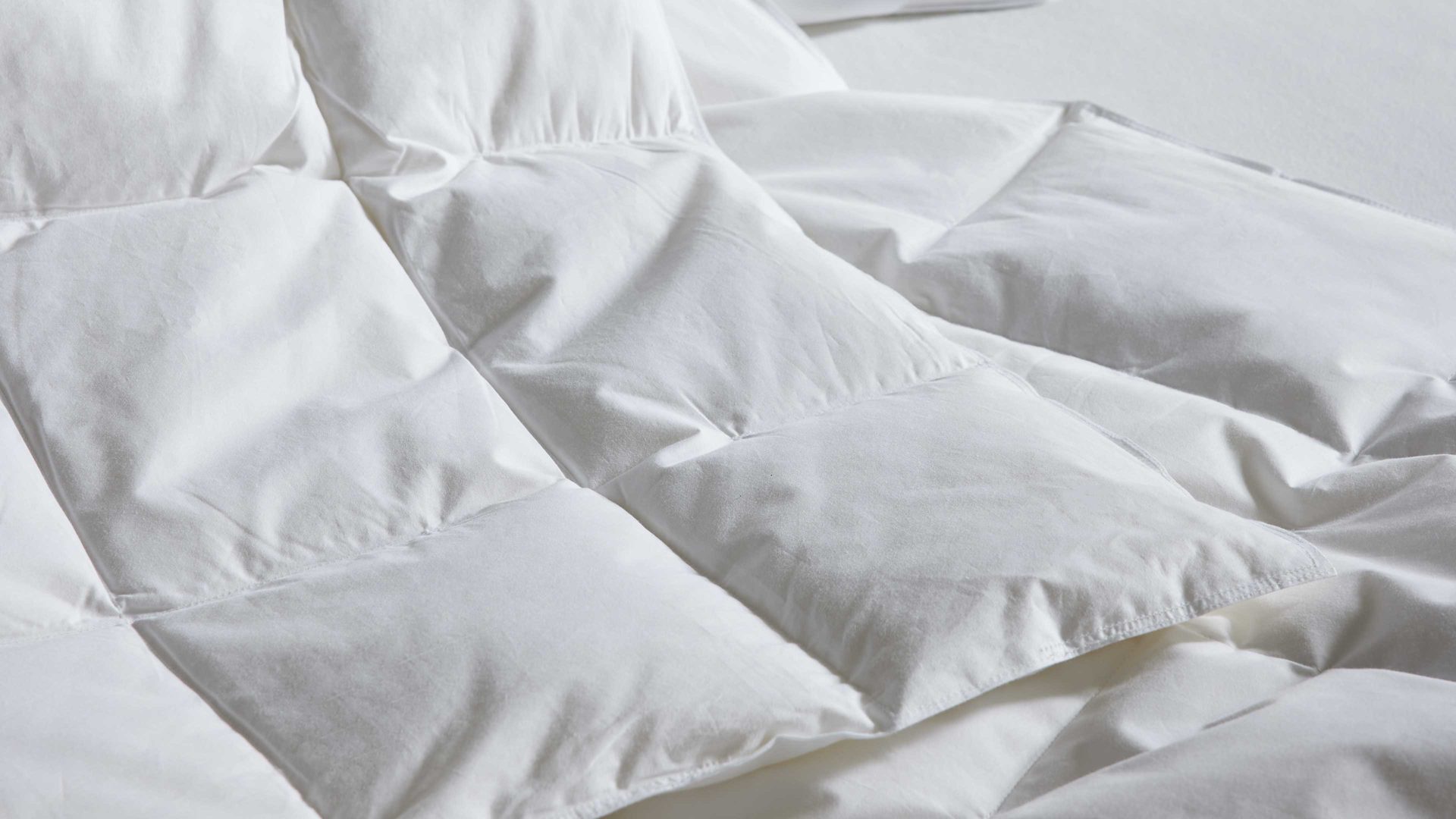 Daunendecke Interliving aus Stoff in Weiß Interliving Bettdecke Serie 9204 - Daunendecke als Sommerbett extraleicht, ca. 470 g Daunen - ca. 240 x 220 cm