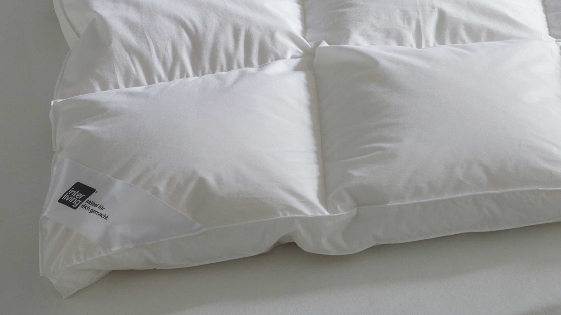 Daunendecke Interliving aus Stoff in Weiß Interliving Bettdecke Serie 9205 - Daunendecke als Winterbett warm, ca. 1.560 g Daunen - ca. 240 x 220 cm
