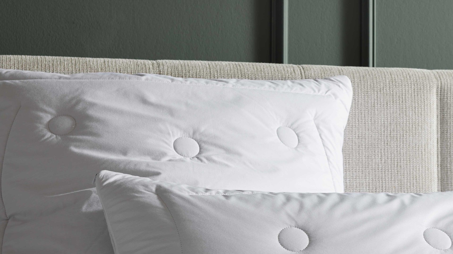 Kopfkissen Interliving aus Naturfaser in Weiß Interliving Kopfkissen Serie 9206 Kamelhaarflaum & Federn, ca. 1.000 g - ca. 80 x 80 cm