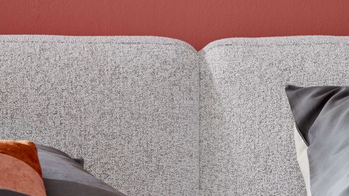 Bettgestell Interliving aus Stoff in Hellgrau Interliving Polsterbett Serie 1419 hellgrauer Stoffbezug Puente – Liegefläche ca. 180 x 200 cm