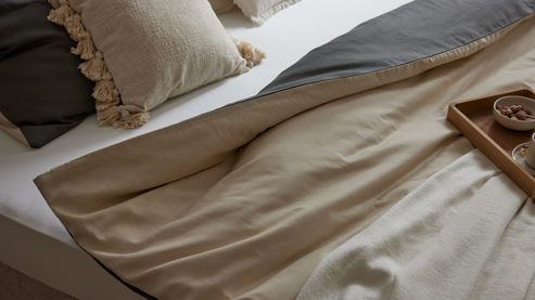 Bettwäsche-Set Interliving aus Stoff in Beige Interliving Bettwäsche Serie 9128 Baumwollsatin in Sand & Anthrazit - ca. 135 x 200 cm