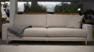 Einzelsofa Koinor aus Metall Stoff in Beige KOINOR Sofa Omega, Einzelsofa 230 cm beiger Stoffbezug King & Rundrohrfuss Alu, Sitz Federkern