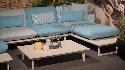 Gartensofa W.schillig aus Kunststoff Metall Stoff in Hellblau Weiß W.SCHILLIG Outdoor-Eckkombination Lagoona mint-weißer Stoffbezug & weiße Metallkufen – Stellfläche ca. 200 x 395 x 200 cm