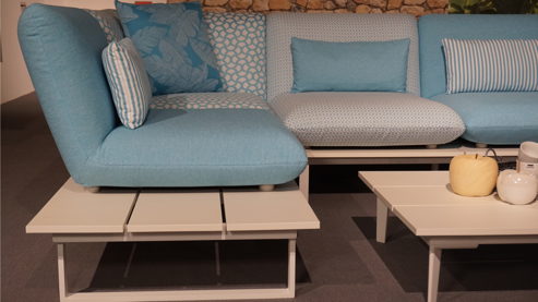 Gartensofa W.schillig aus Kunststoff Metall Stoff in Hellblau Weiß W.SCHILLIG Outdoor-Eckkombination Lagoona mint-weißer Stoffbezug & weiße Metallkufen – Stellfläche ca. 200 x 395 x 200 cm