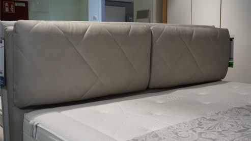 Boxspringbett Interliving aus Kunstfaser Stoff in Grau Interliving Boxspringbett Serie 1402 - 180 x 200 cm silbergrauer Bezug Galero 640007 - Liegefläche ca. 180 x 200 cm
