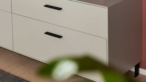 Lowboard Interliving aus Holz in Weiß Interliving Wohnzimmer Serie 2030 PLUS - Lowboard Sahara Creme & Granitfurnier - zwei Schubladen, zwei Klappen, Länge ca. 200 cm