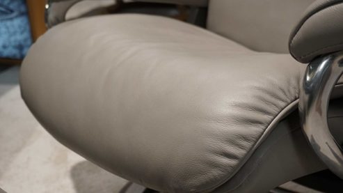 Sessel Ekornes aus Leder in Grau Dunkelgrau Stressless AURA S Signature Relax-Sessel und Hocker Leder Signature Grau, Small, Leder Paloma Silvergrey