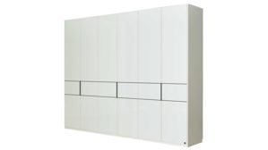 Möbelbeleuchtung Interliving aus Holz in Weiß Interliving Schlafzimmer Serie 1033 – Kleiderschrank 605 mit Beleuchtung weißes Glas & Holz – sechs Türen, Breite ca. 300 cm