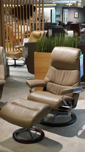 Sessel Ekornes aus Holz Leder Metall in Hellbraun Holzfarben Dunkel Stressless VIEW M Signature Relax-Sessel und Hocker Leder Signature Wenge, Medium, Leder Cori Mole