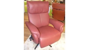Relaxsessel comfortmaster besser sitzen, liegen, leben aus Leder Metall in Bordeaux Himolla Easy Swing Sessel 7304 52V, Relaxsessel elektrisch verstellbar weinrotes LongLife-Leder Cabern & Sternfuss anthrazit