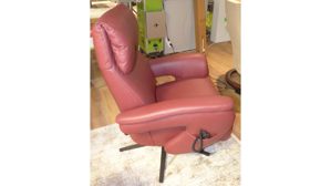 Relaxsessel comfortmaster besser sitzen, liegen, leben aus Leder Metall in Bordeaux Himolla Easy Swing Sessel 7304 52V, Relaxsessel elektrisch verstellbar weinrotes LongLife-Leder Cabern & Sternfuss anthrazit