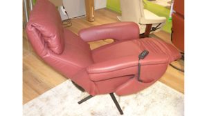 Relaxsessel comfortmaster besser sitzen, liegen, leben aus Leder Metall in Bordeaux Himolla Easy Swing Sessel 7304 52V, Relaxsessel elektrisch verstellbar weinrotes LongLife-Leder Cabern & Sternfuss anthrazit