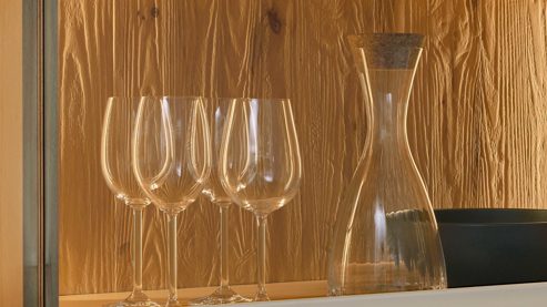 Mehrpreis Interliving aus Holz in Holzfarben Interliving Wohnzimmer Serie 2032 - geschroppte Rückwand ZRW865 - zweiteilig, für Vitrinen