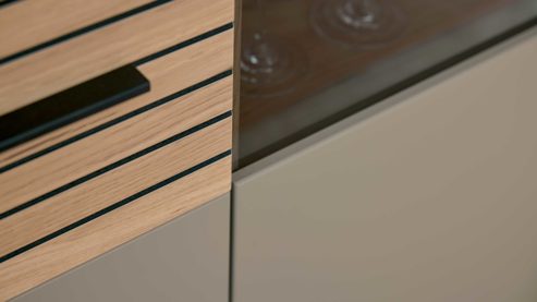 Highboard Interliving aus Holz in Grau Interliving Wohnzimmer Serie 2032 - Highboard Grau & Risseiche - drei Türen, Breite ca. 180 cm