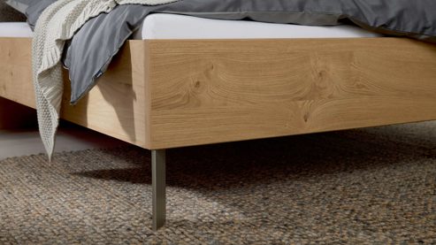 Bettgestell Interliving aus Holz in Holzfarben Interliving Kleiderschrank Serie 1207 - Bettgestell Balkeneiche & taupefarbener Webstoff Caesar - Liegefläche ca. 180 x 200 cm