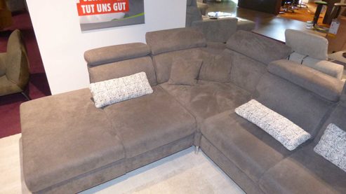 Ecksofa Steinpol poco aus Stoff in Fango POCO Polstergarnitur Torino XC - Ecksofa mit Funktion Bezug Kati Fango 20474 & Metallfüße Chrom – Stellfläche ca. 358 x 250 cm