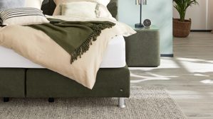 Boxspringbett Interliving aus Kunstfaser in Dunkelgrün Interliving Boxspringbett Serie 1402 – Boxspringbett moosgrüne Mikrofaser Nele 432008 - Liegefläche ca. 180 x 200 cm