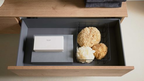 Badmöbel-Set Interliving aus Holz in Schwarz Interliving Bad Serie 7198 – Badmöbel-Set mit Extras Eiche Sierra & Marmor Venato Nero